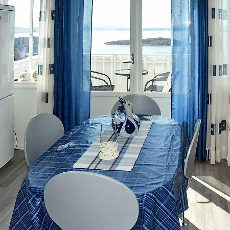 Apartamento 6 Person In